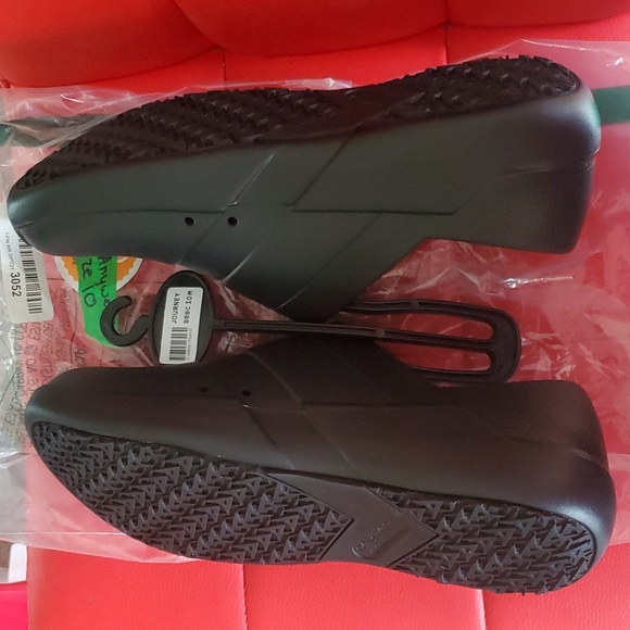 Anywear Journey Nurse Shoes - Picture 3 of 6